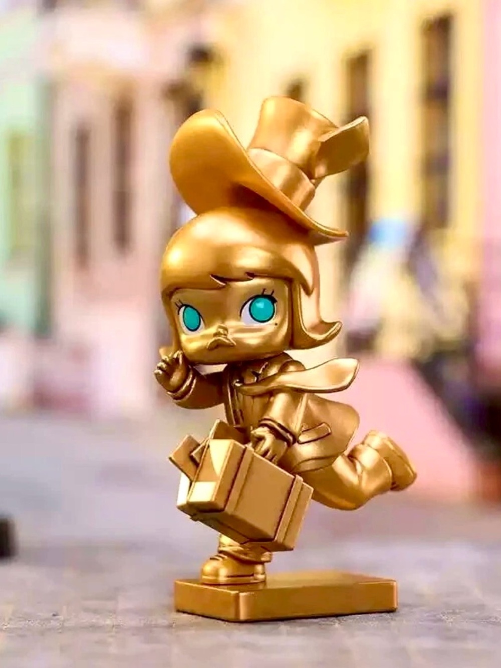 Secret! Molly as Statue of a Street Performer | Imaginary Wandering Series